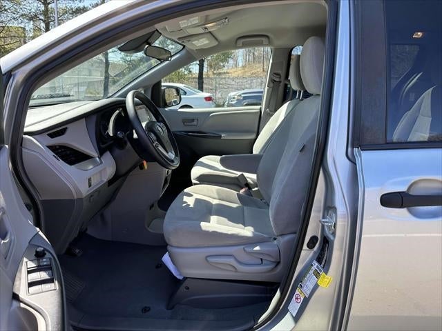 2019 Toyota Sienna L 7 Passenger